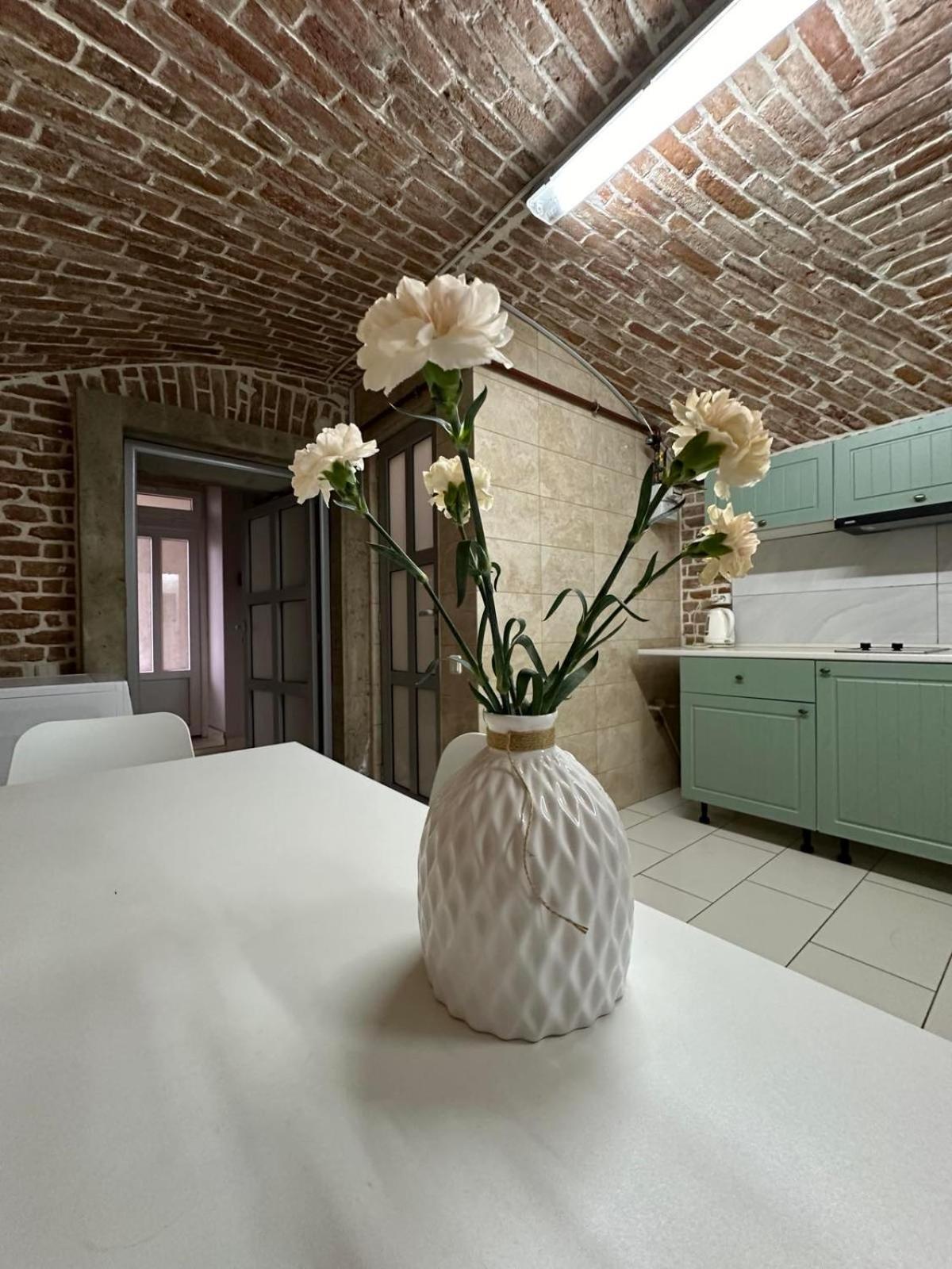 2Х Кім-Й Loft На Площі Філармонії By Willox Lägenhet Tjernivtsi Exteriör bild