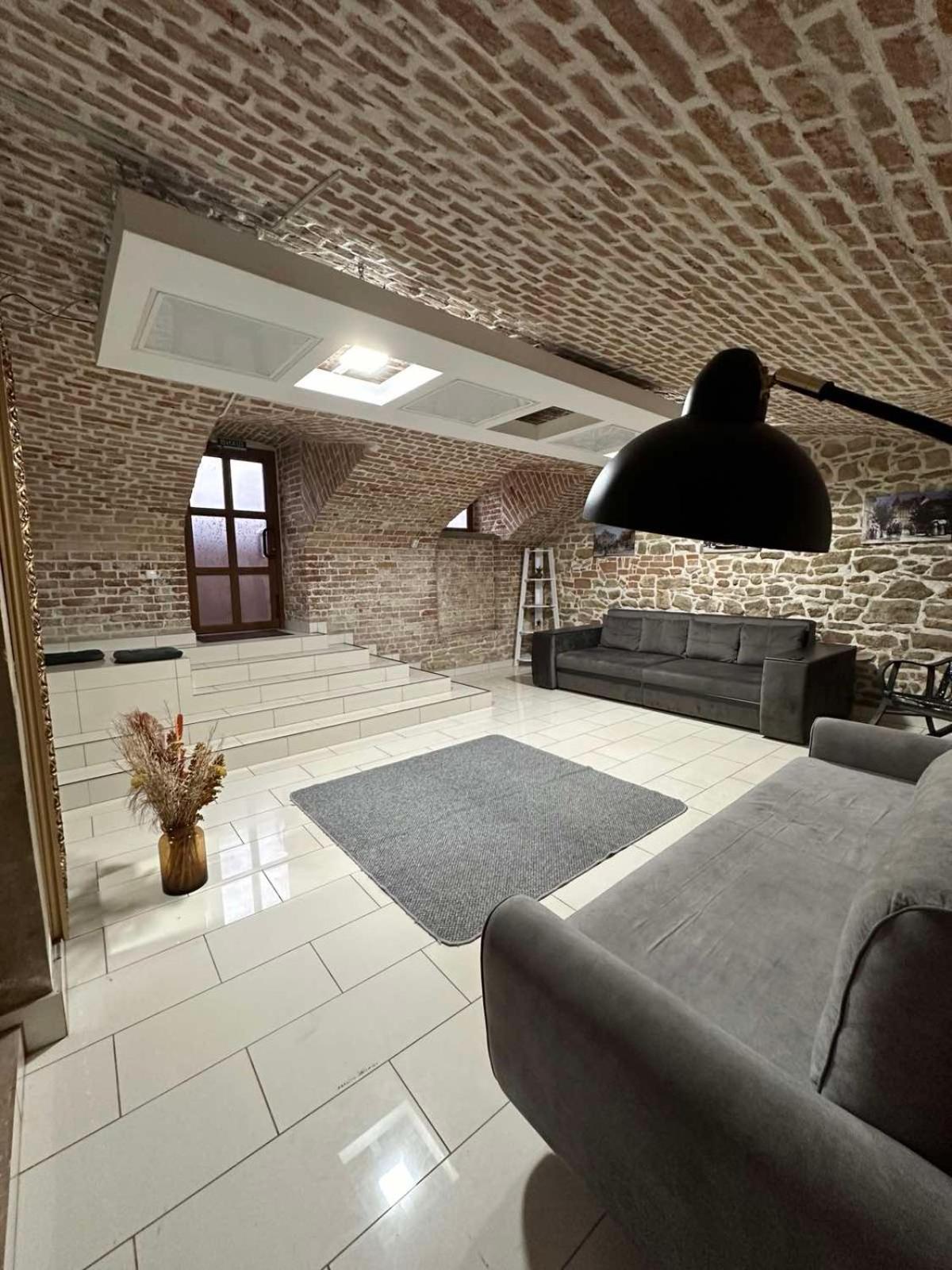 2Х Кім-Й Loft На Площі Філармонії By Willox Lägenhet Tjernivtsi Exteriör bild