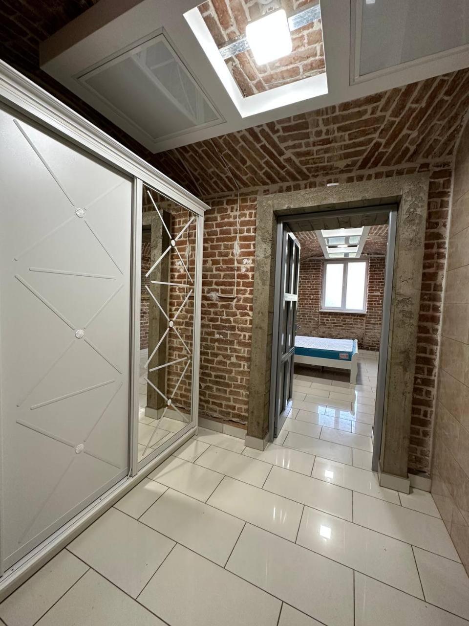 2Х Кім-Й Loft На Площі Філармонії By Willox Lägenhet Tjernivtsi Exteriör bild